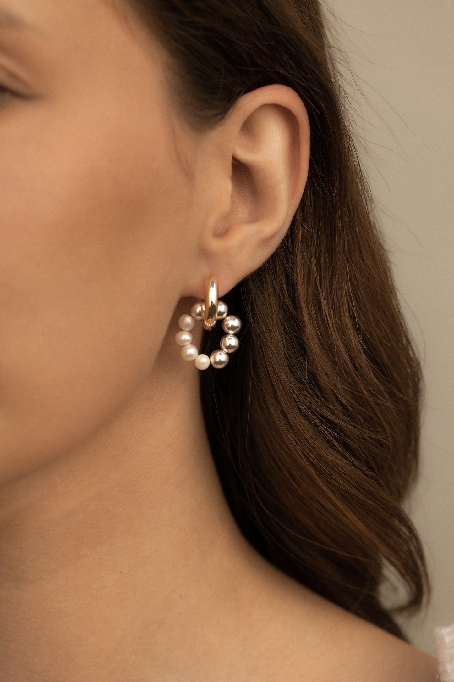 The Playkit Earring in Silver Pearl
